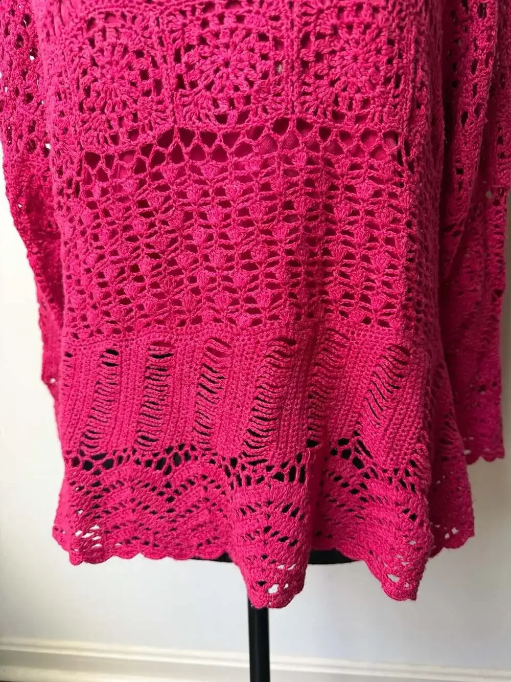 Skye's the Limit Fuchsia Crochet Long Sleeve Scoop Neck Top
